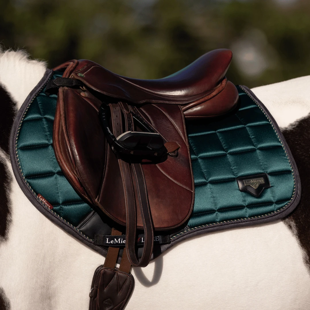 LeMieux Loire Close Contact Square – Spruce 2 LeMieux Loire Close Contact Square – Spruce - Image 2