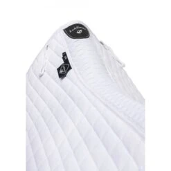 LeMieux Self Cool Close Contact Square Saddle Pad – White -Le Mieux Rider Finds c830d32d7794d4be688e0dcdecce6b5a.image .1200x1200